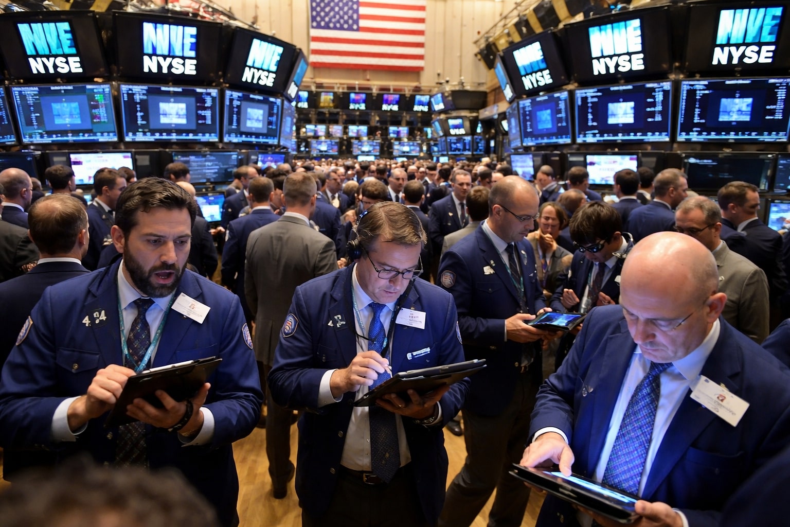 Stock Market Today - GSPC Camps at 6,914 as GC=F Hits $4,508 and NKE Stock, DVAX, PATH Top the Tape